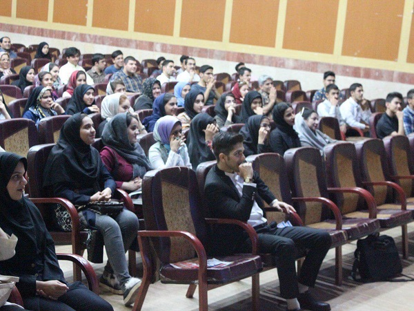 همایش موسسه مشاوره کنکور IDN در شهر کرمان با موضوع موفقیت در کنکور